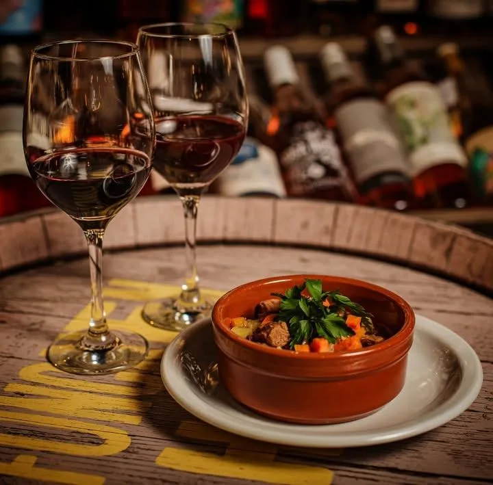 Vinito y amigos - Rosario - Estudio Vino