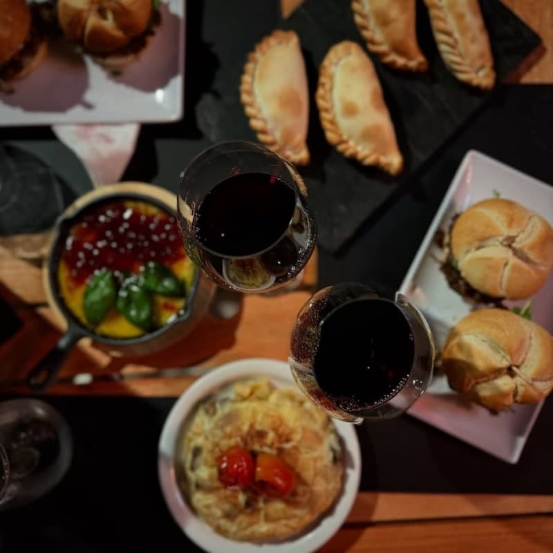 Estudio Vino by 1562