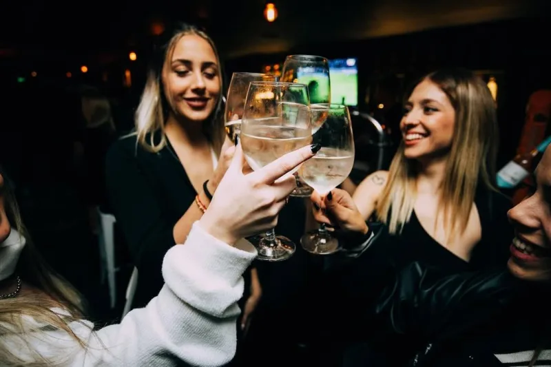 Hoffen Bar