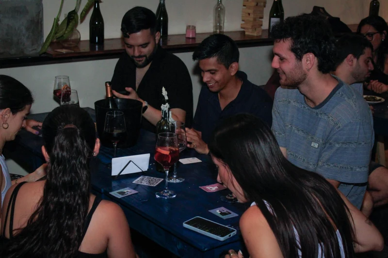 Vinito y amigos - Sello Austral